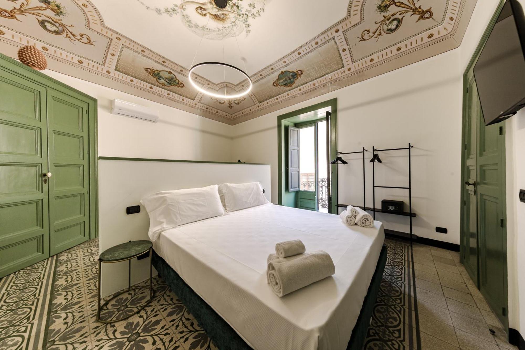 Palazzo Villelmi Чефалу Екстериор снимка